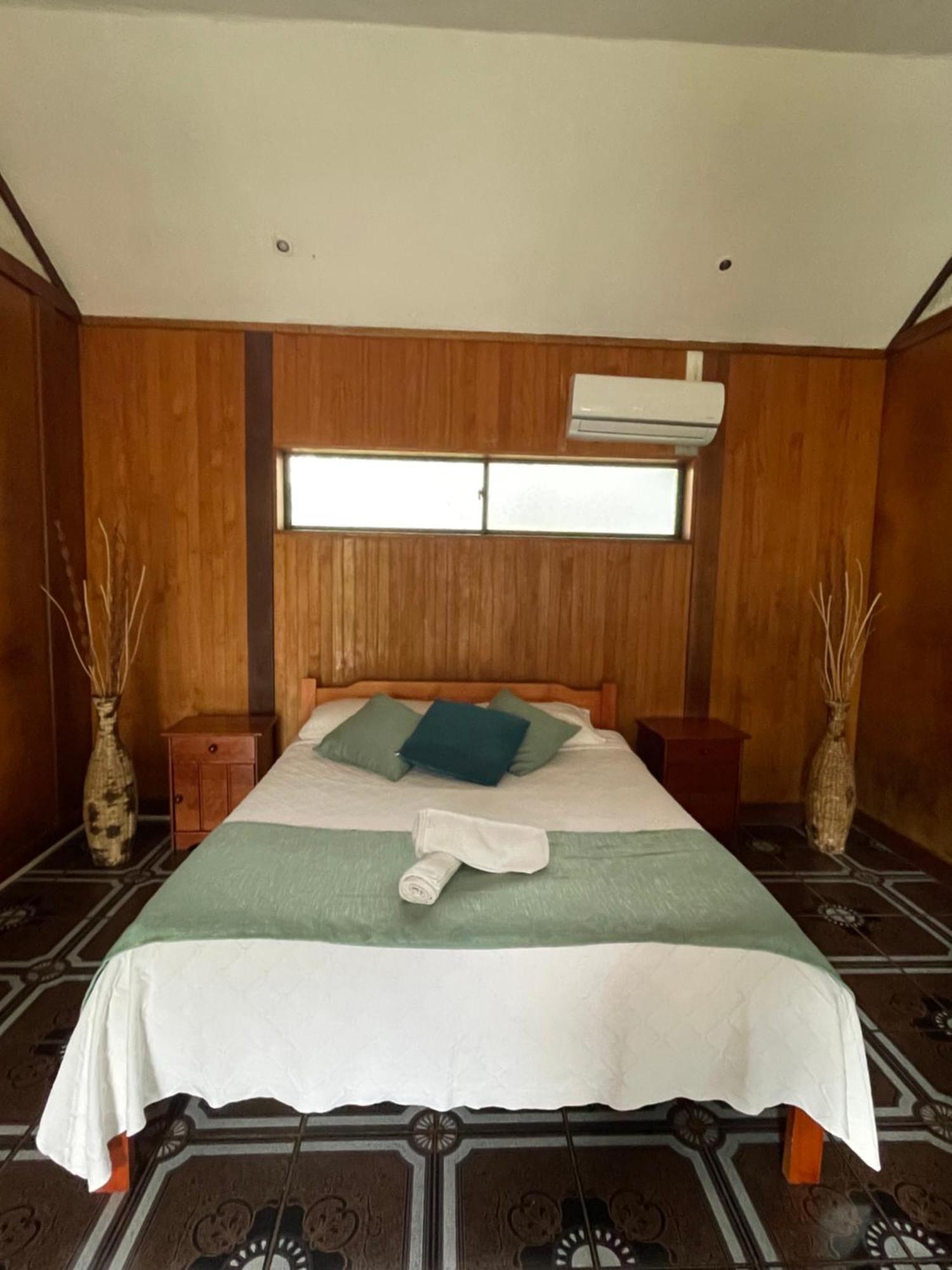 Hotel Chez Maria Goretti Hanga Roa Dış mekan fotoğraf